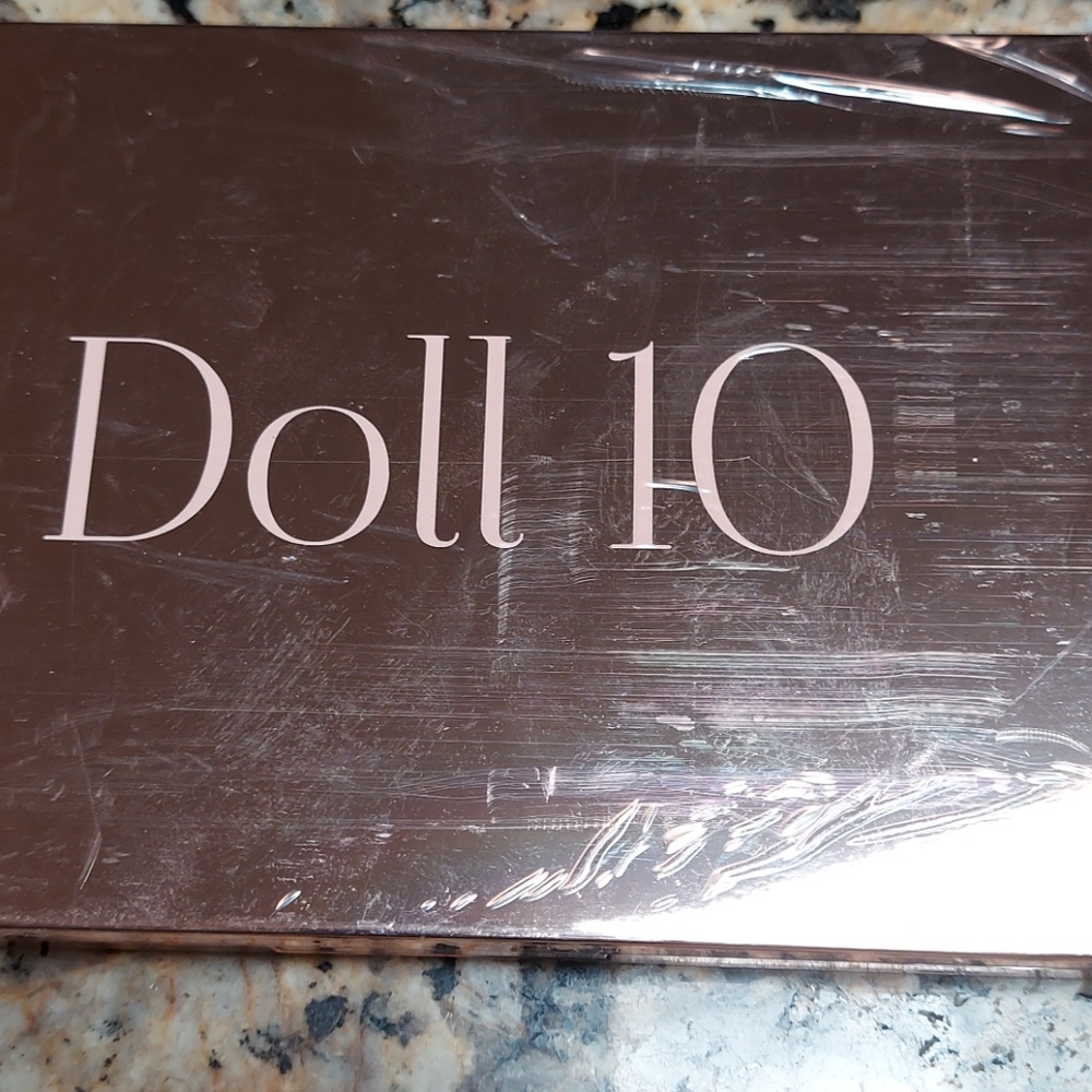 FINAL SALE Doll 10 enhancing palette